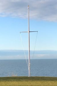 Single-Masted-Nautical-Flagpole-With-Yardarm-no-flag